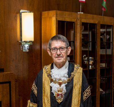 lord mayor graham thomas