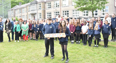 Gowerton School receives gold Siarter Iaith award