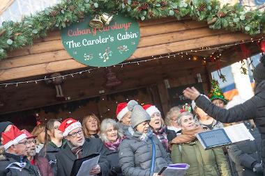 Swansea Market Christmas - Caroler's Cabin choir.