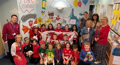 Sketty Primary Gold Siarter Iaith Award