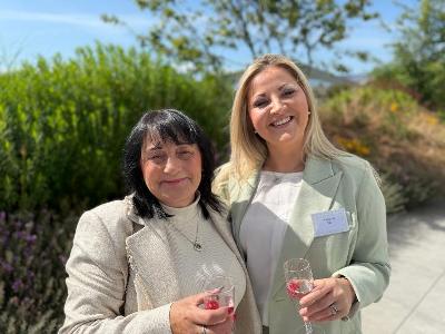 Andrea Bovingdon & Victoria Hill (IWG)