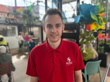 Luke Riley (Swansea Market attendant)