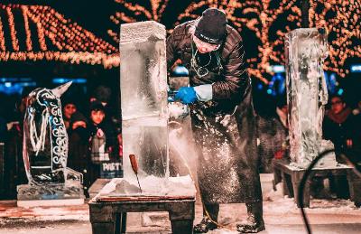 Ice sculpting