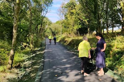 Cyclists and walkers on path (Grovesend).